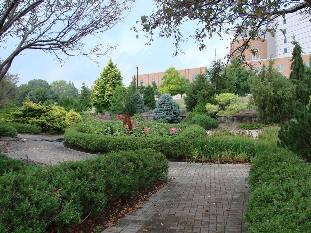 The Blackwell Hotel Columbus Exterior photo